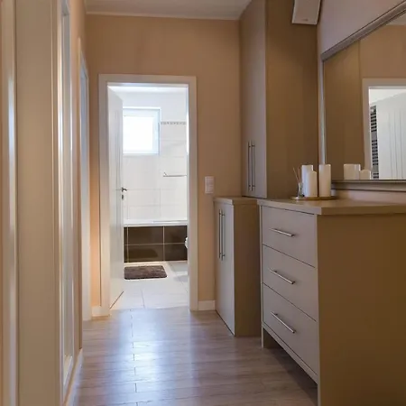 Lara Apartment B18